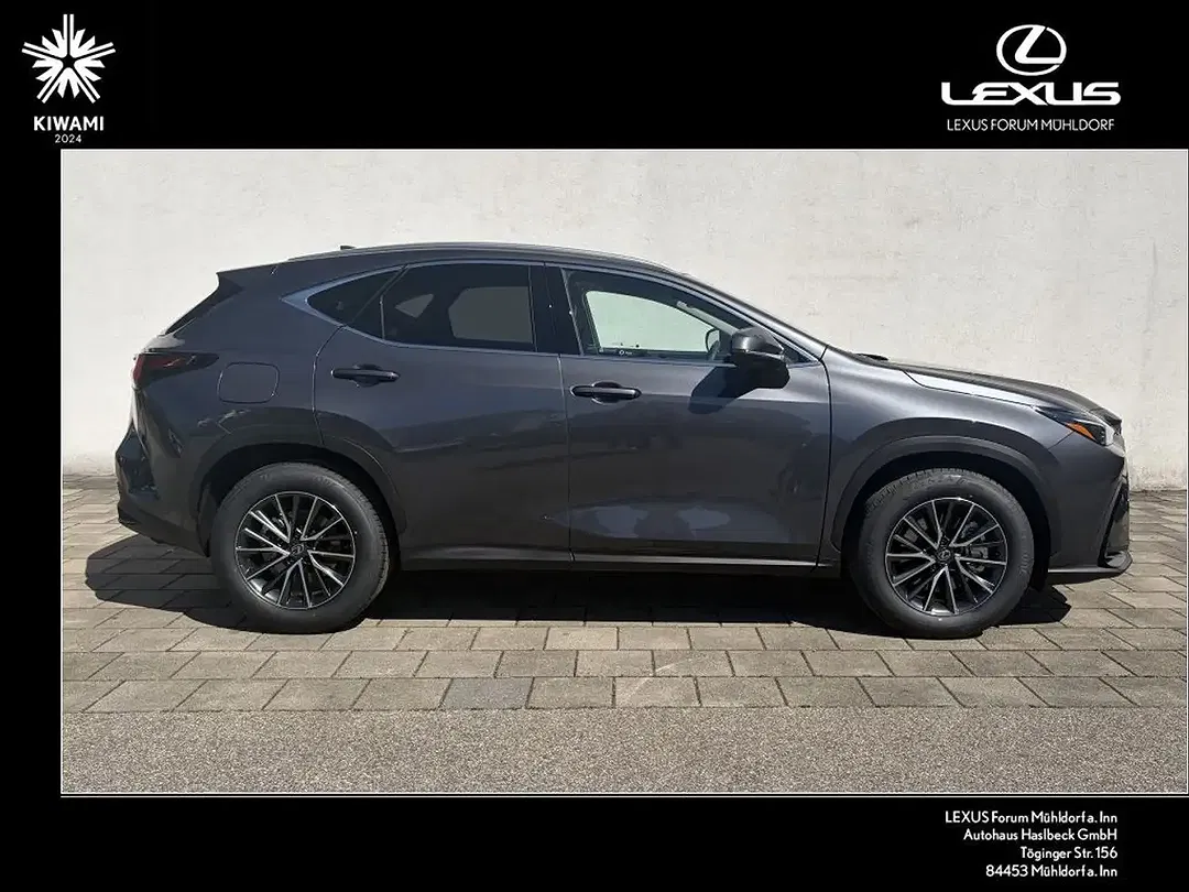 Lexus NX 450h+ - Thumbnail 2