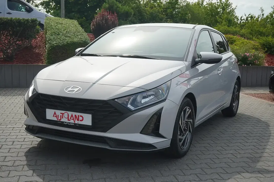Hyundai i20 - Thumbnail 1