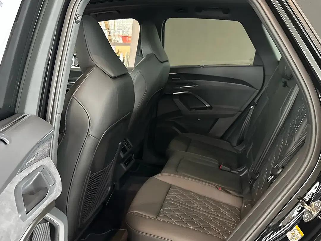 Audi Q5 - Thumbnail 11