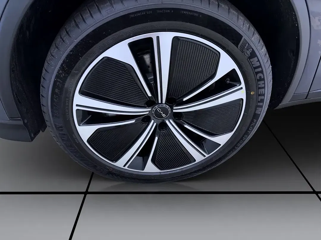BYD Tang - Thumbnail 9