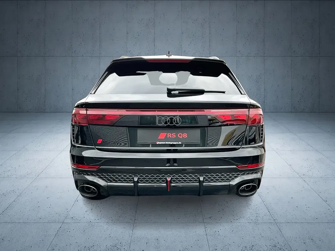 Audi RS Q8 - Thumbnail 5