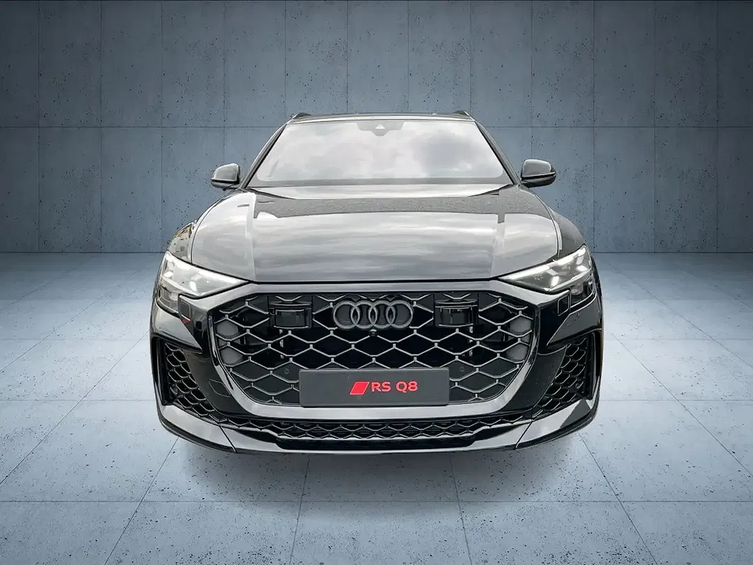 Audi RS Q8 - Thumbnail 9
