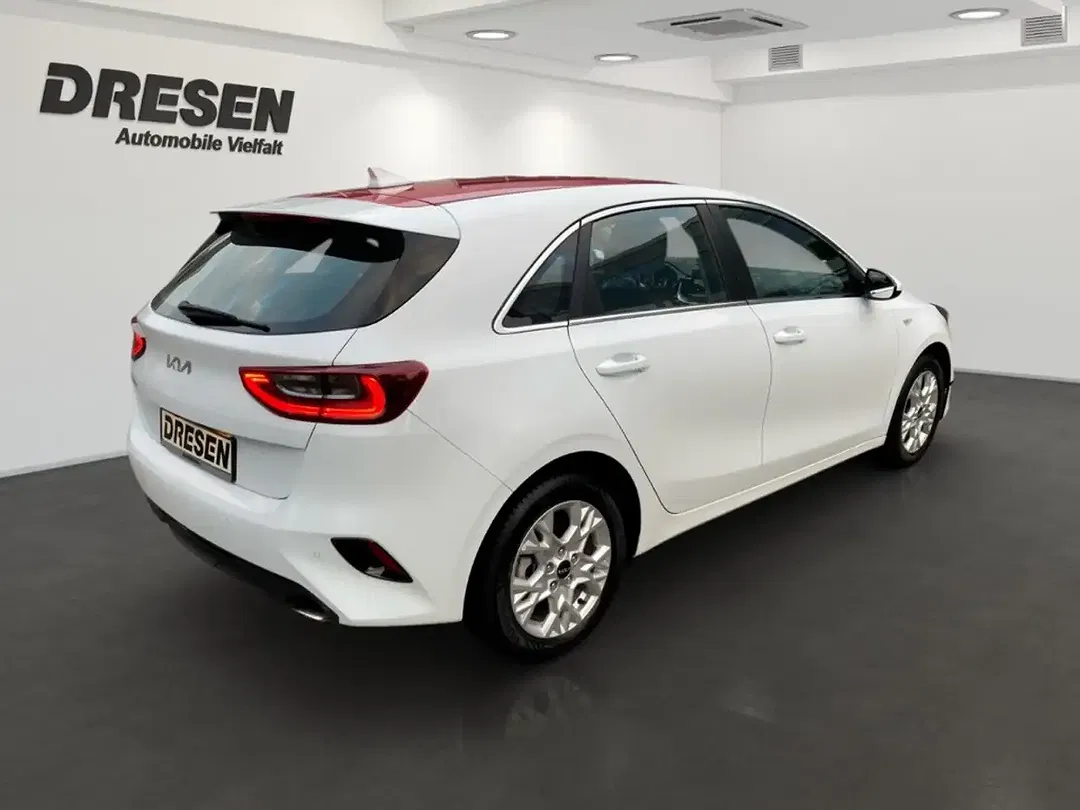 Kia Ceed / cee'd - Thumbnail 3