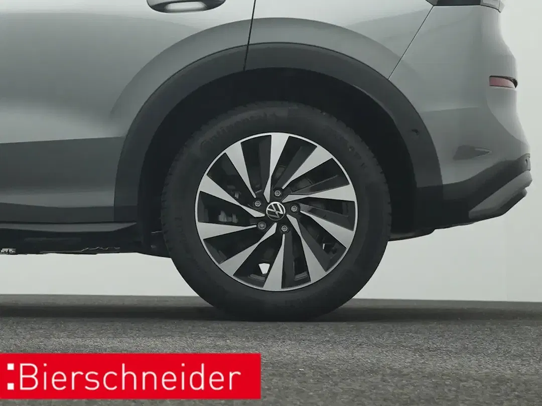 Volkswagen T-Roc - Thumbnail 28