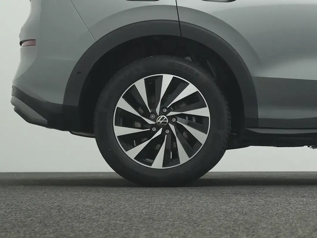Volkswagen T-Roc - Thumbnail 29
