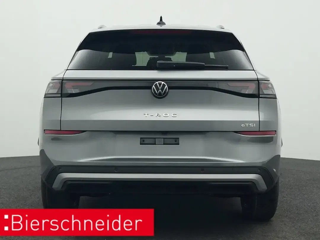 Volkswagen T-Roc - Thumbnail 5