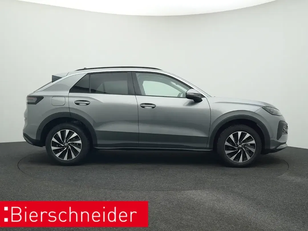 Volkswagen T-Roc - Thumbnail 7