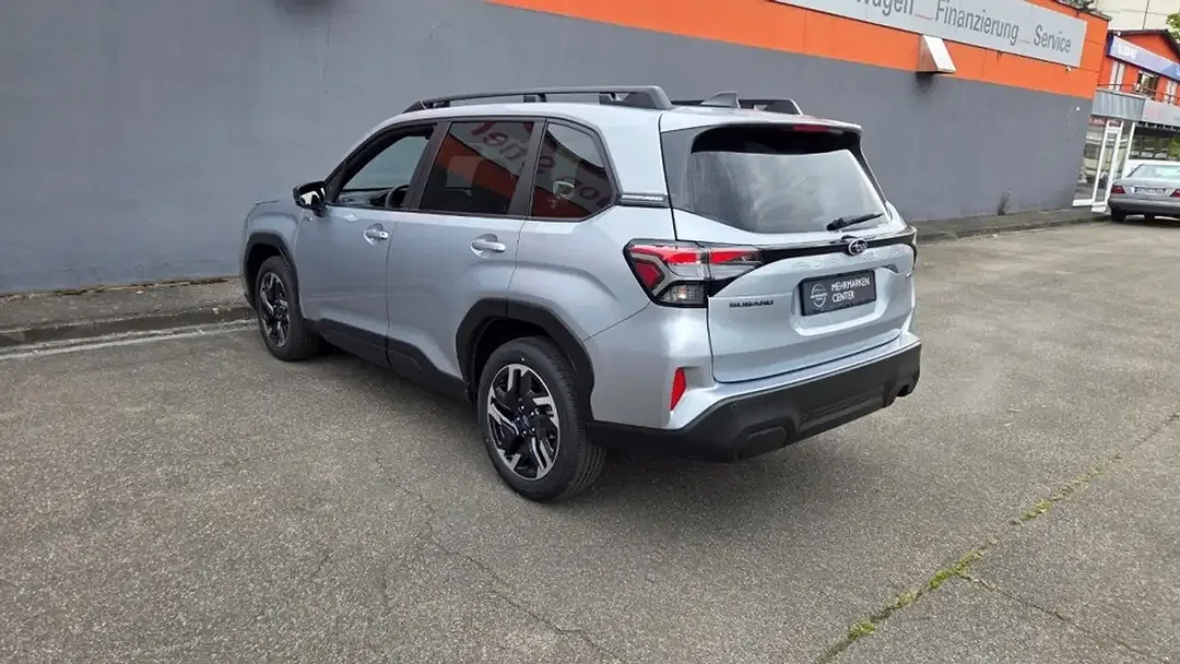 Subaru Forester - Thumbnail 3
