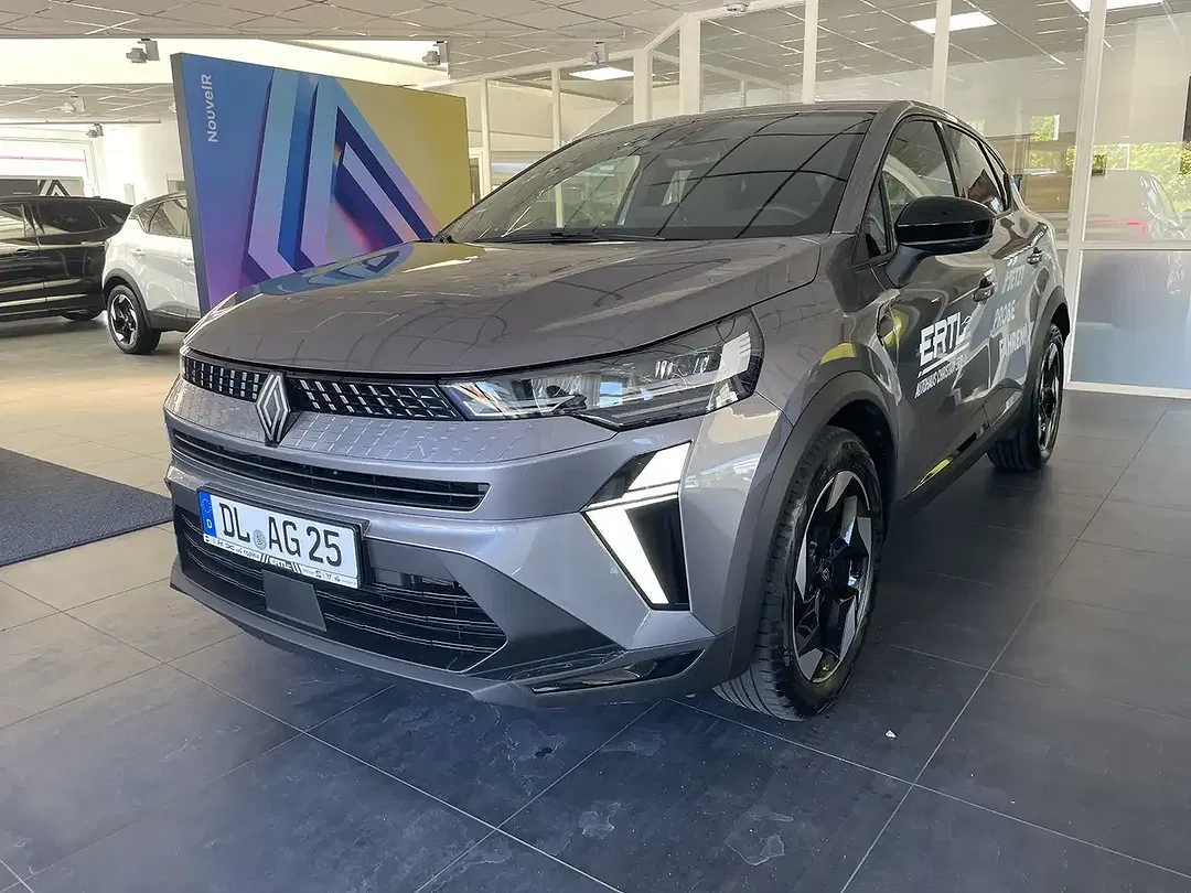 Renault Captur - Thumbnail 1