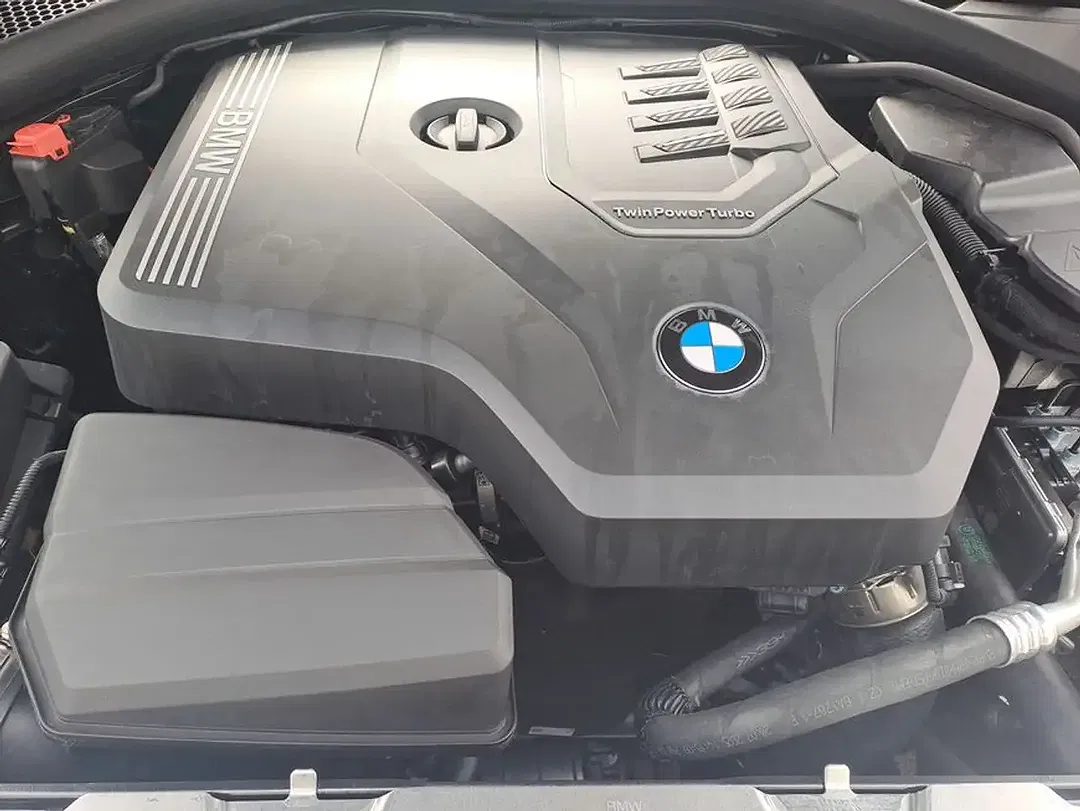 BMW 320 - Thumbnail 9