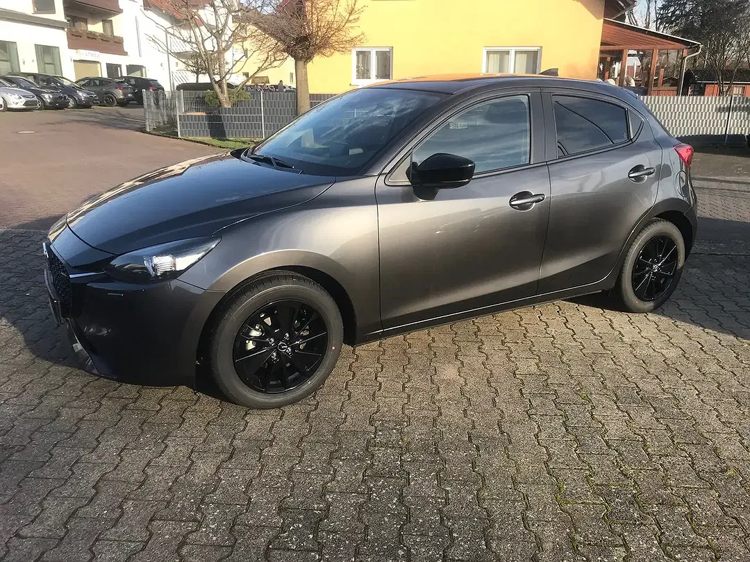 Mazda 2 - Thumbnail 1