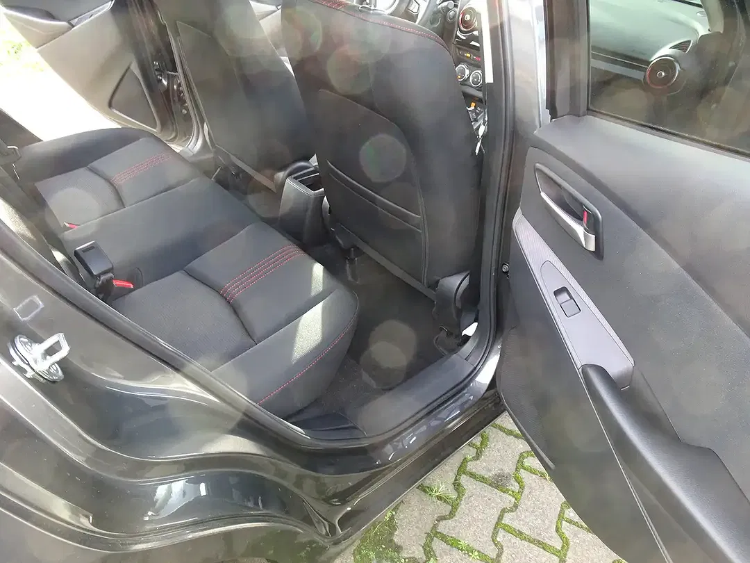 Mazda 2 - Thumbnail 11