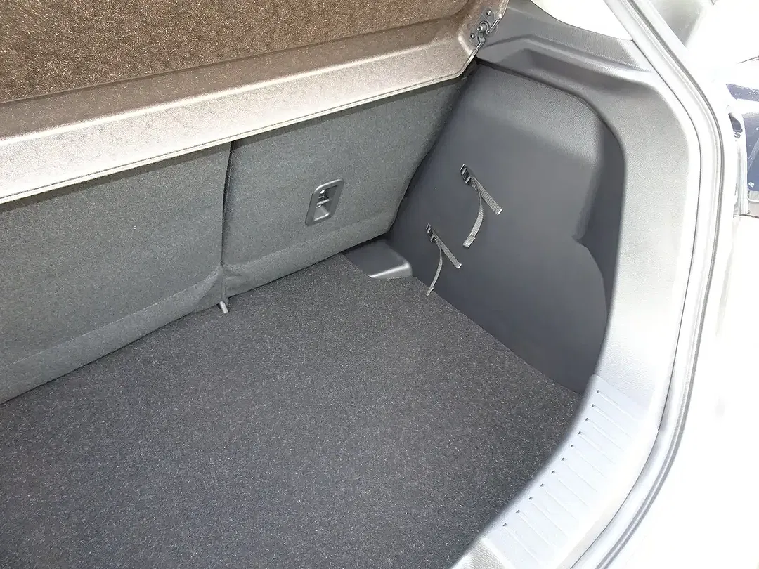 Mazda 2 - Thumbnail 7