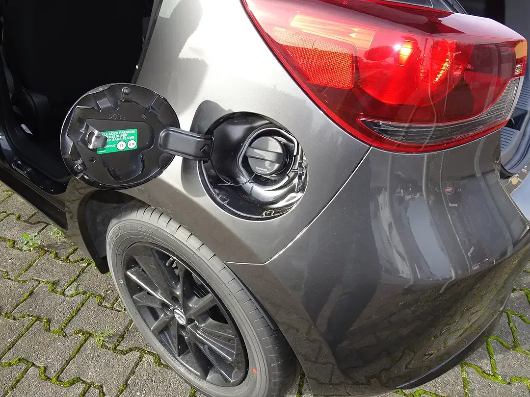 Mazda 2 - Thumbnail 9