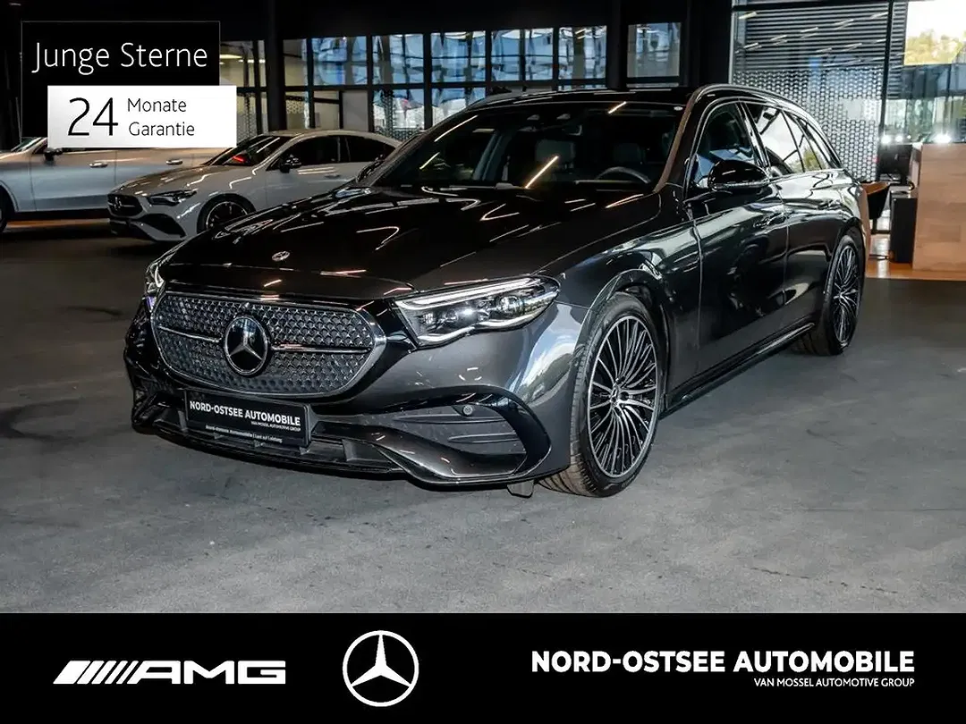 Mercedes-Benz E 220 - Thumbnail 1