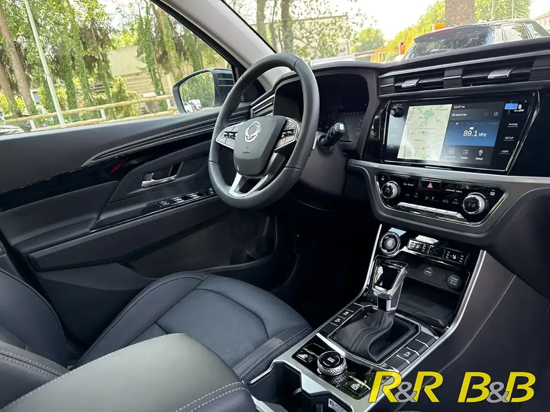 KGM Korando - Thumbnail 12