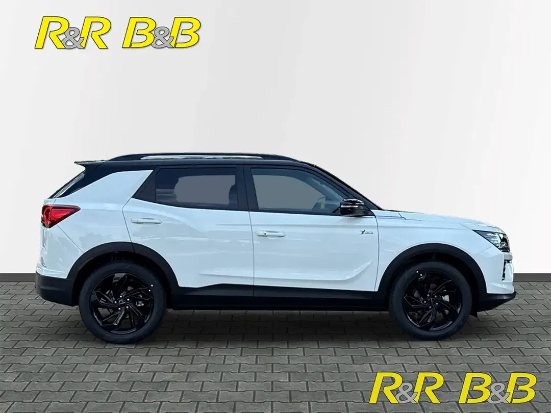 KGM Korando - Thumbnail 4
