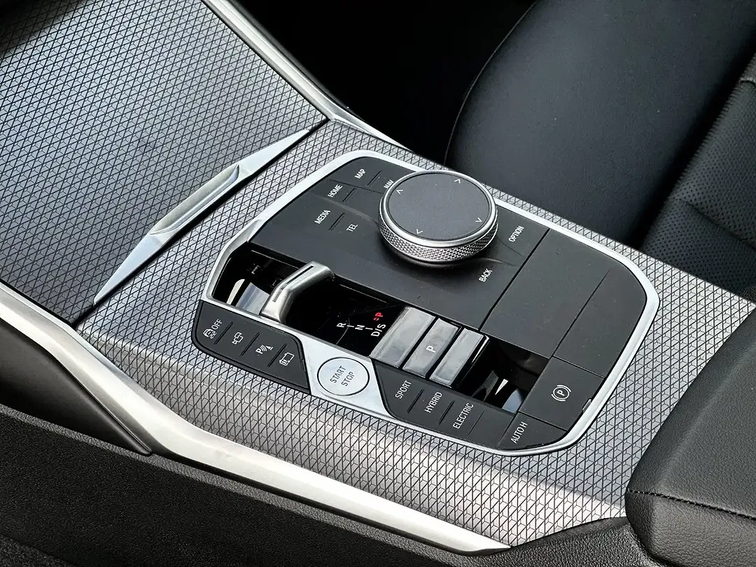 BMW 330 - Thumbnail 12