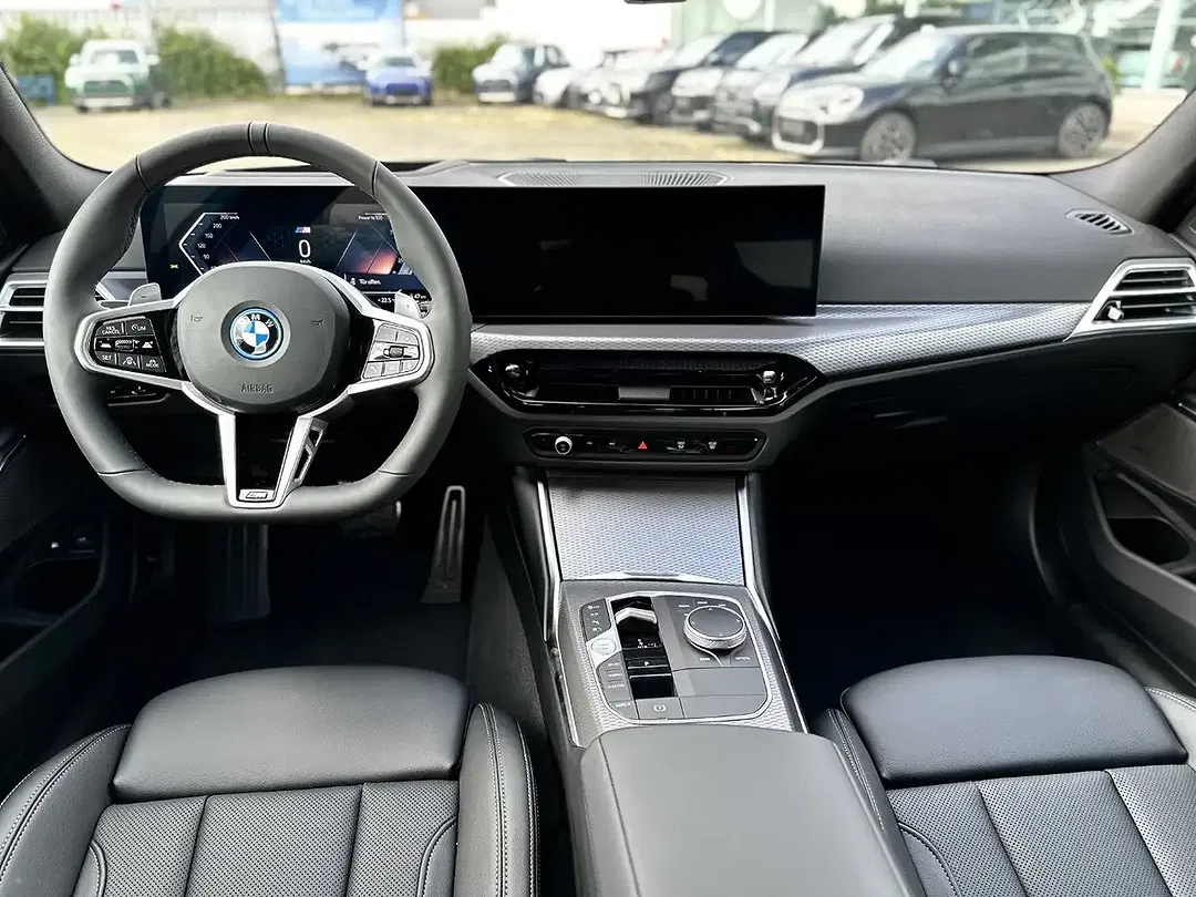 BMW 330 - Thumbnail 15