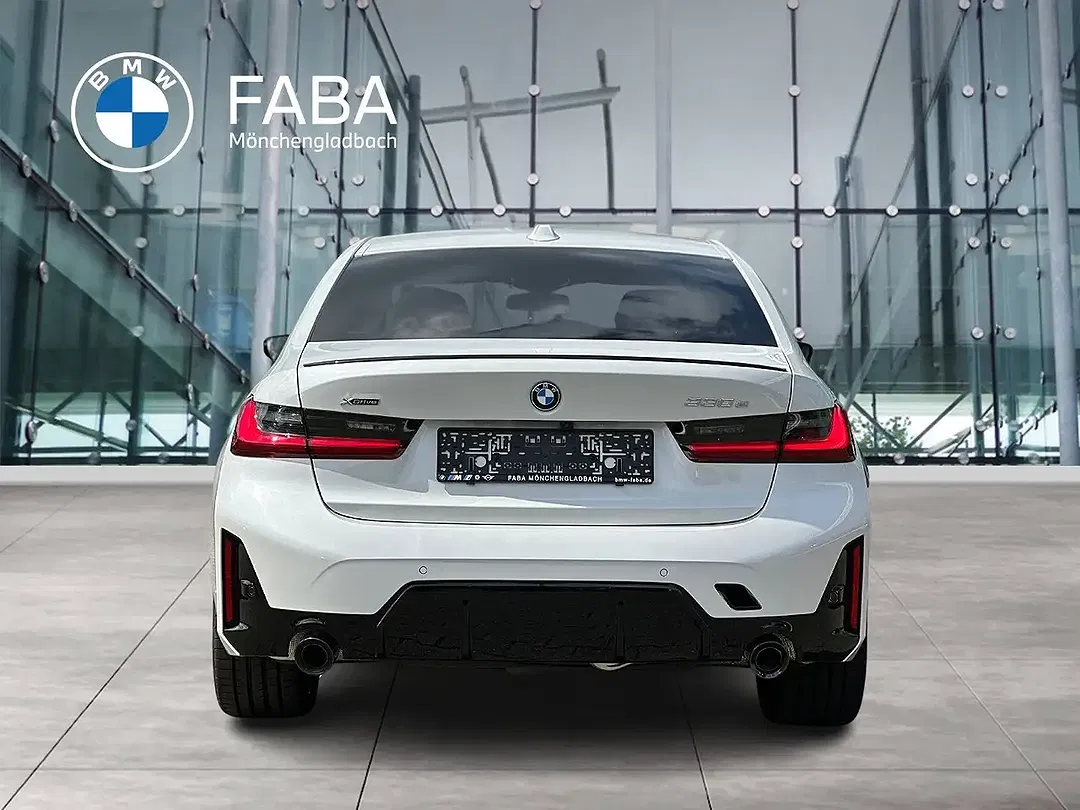 BMW 330 - Thumbnail 3