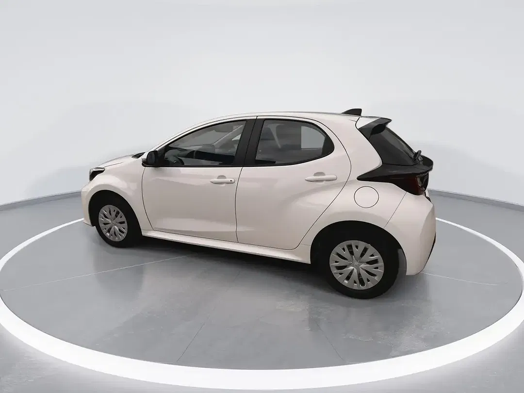 Toyota Yaris - Thumbnail 12