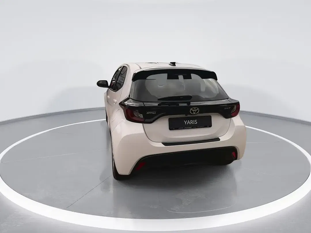 Toyota Yaris - Thumbnail 15