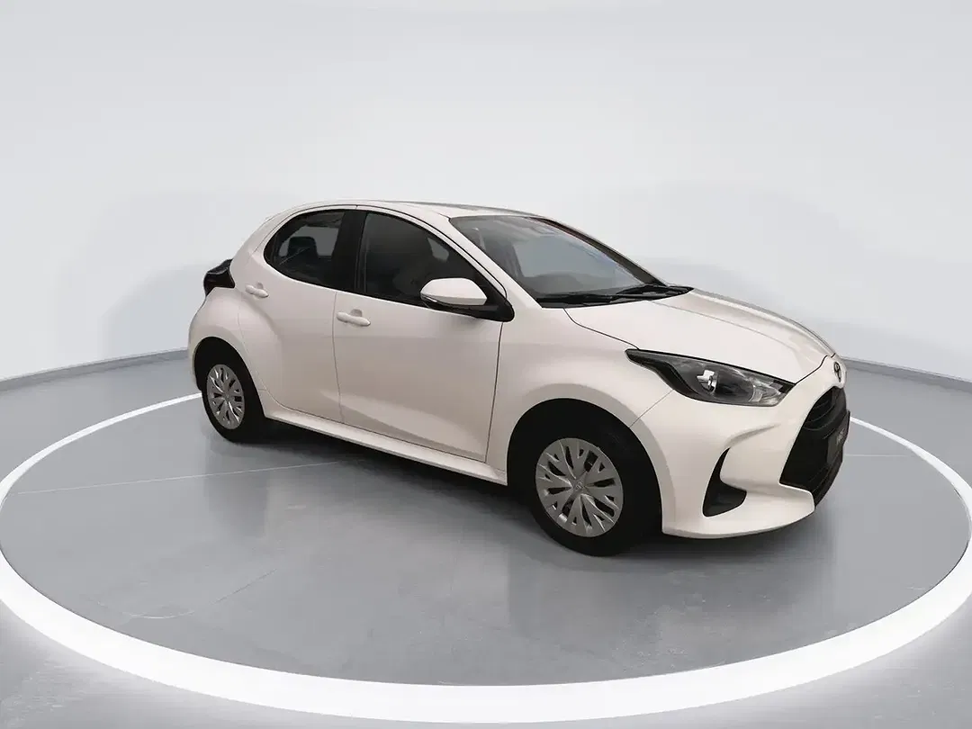 Toyota Yaris - Thumbnail 2