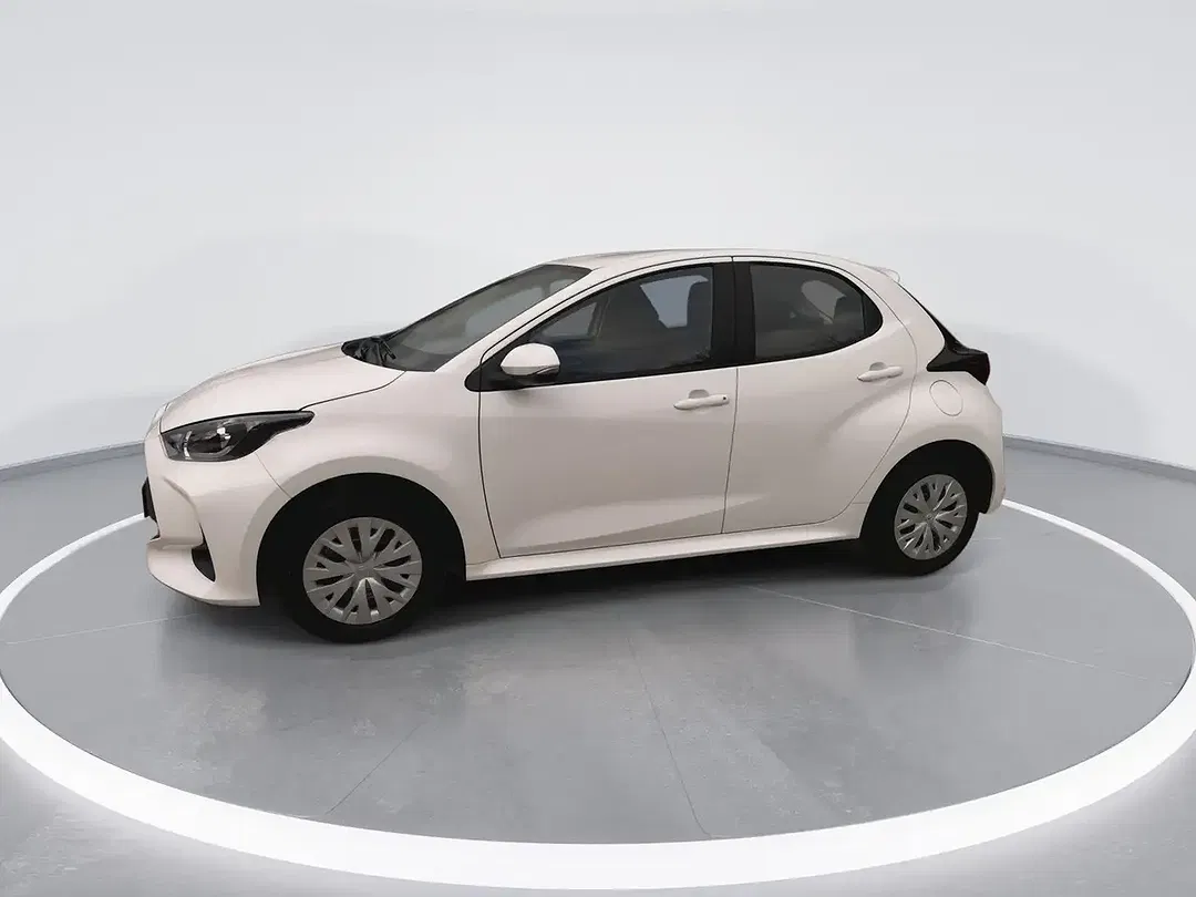 Toyota Yaris - Thumbnail 9