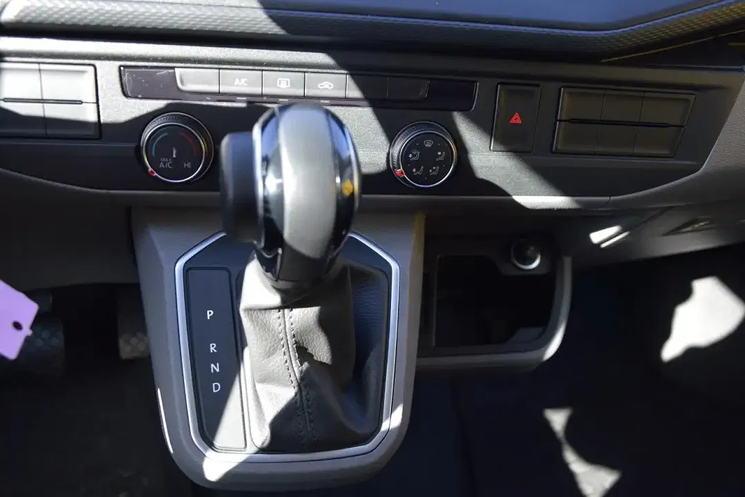 Volkswagen Transporter - Thumbnail 14
