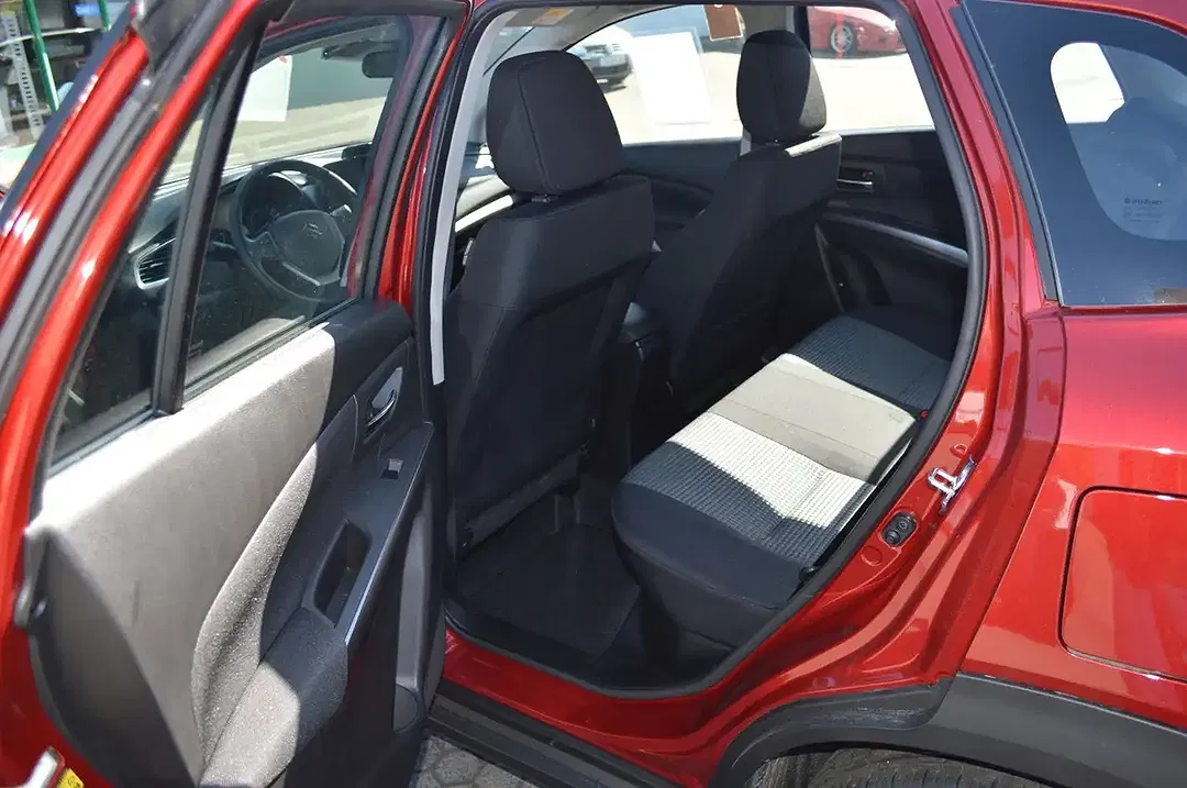 Suzuki S-Cross - Thumbnail 11