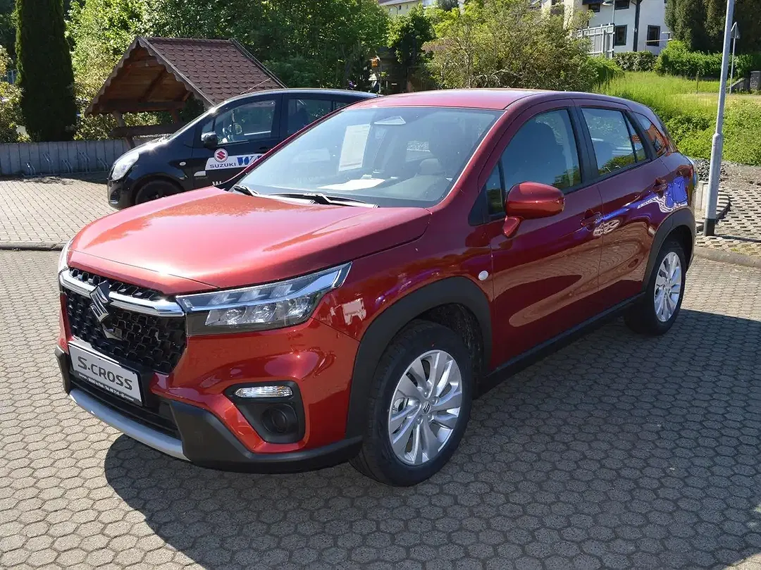 Suzuki S-Cross - Thumbnail 2
