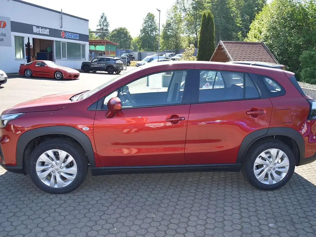 Suzuki S-Cross - Thumbnail 3