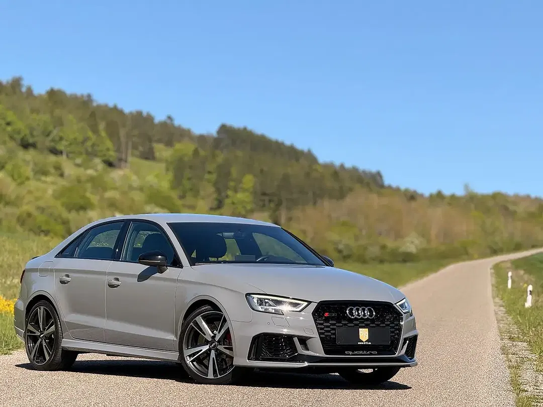 Audi RS3 2.5 TFSI quattro