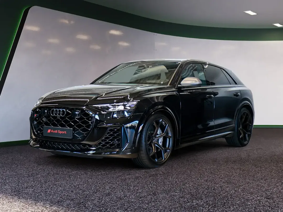 Audi RS Q8 - Thumbnail 1
