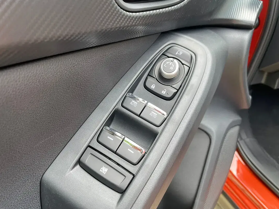 Subaru Crosstrek - Thumbnail 15