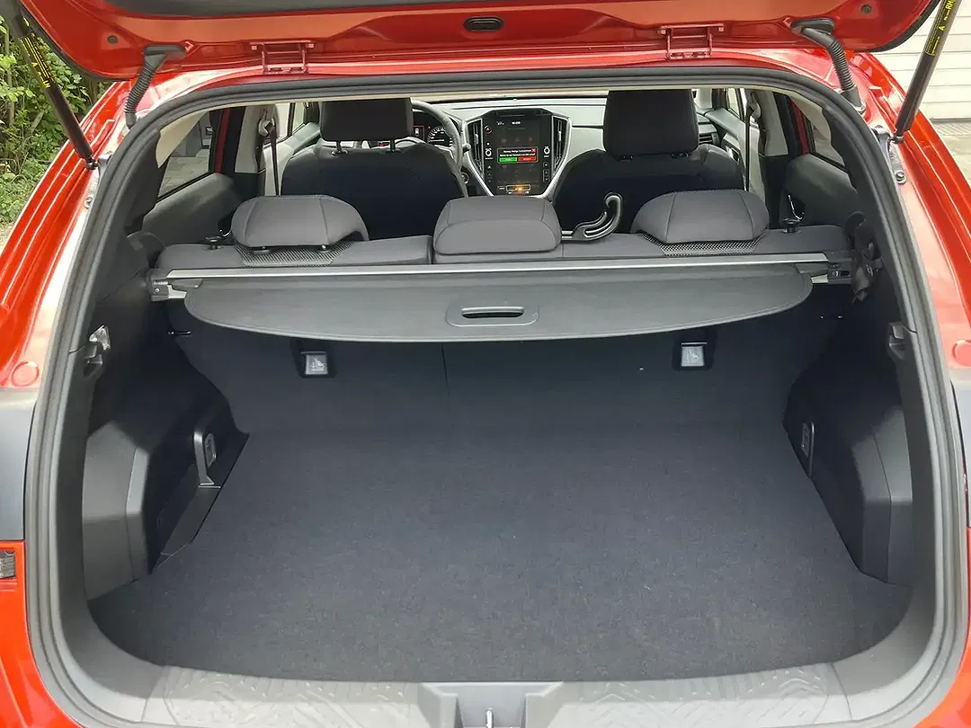 Subaru Crosstrek - Thumbnail 9