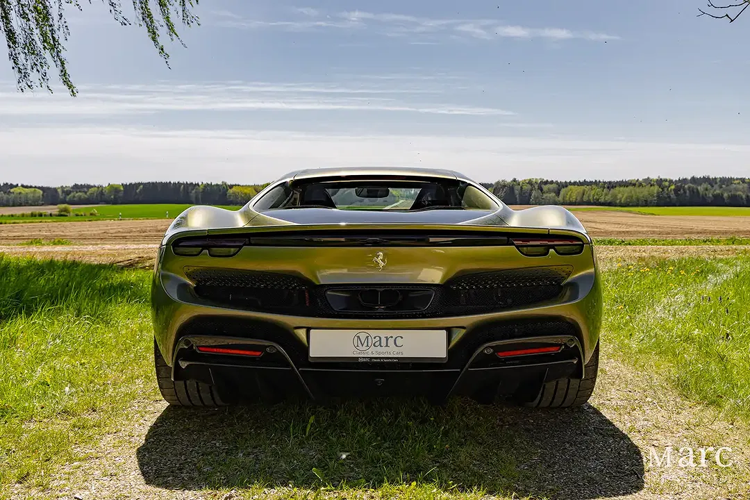 Ferrari 296 GTB - Thumbnail 8