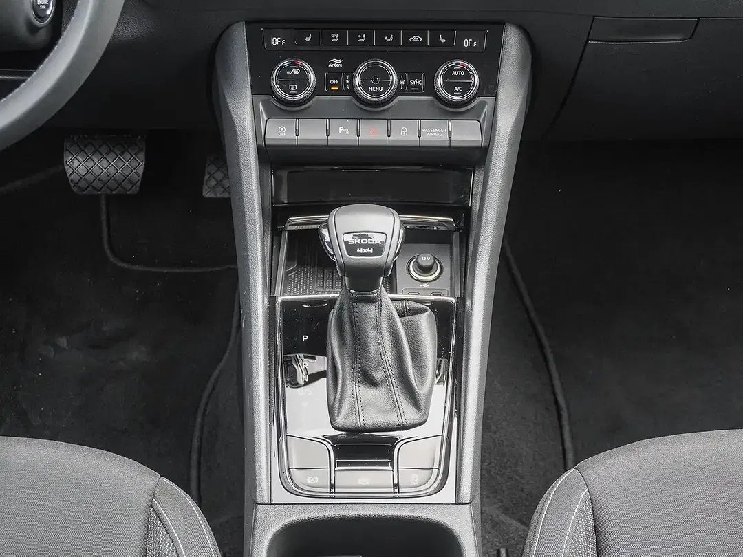 Skoda Karoq - Thumbnail 14