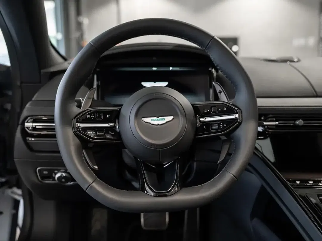 Aston Martin DB12 - Thumbnail 11