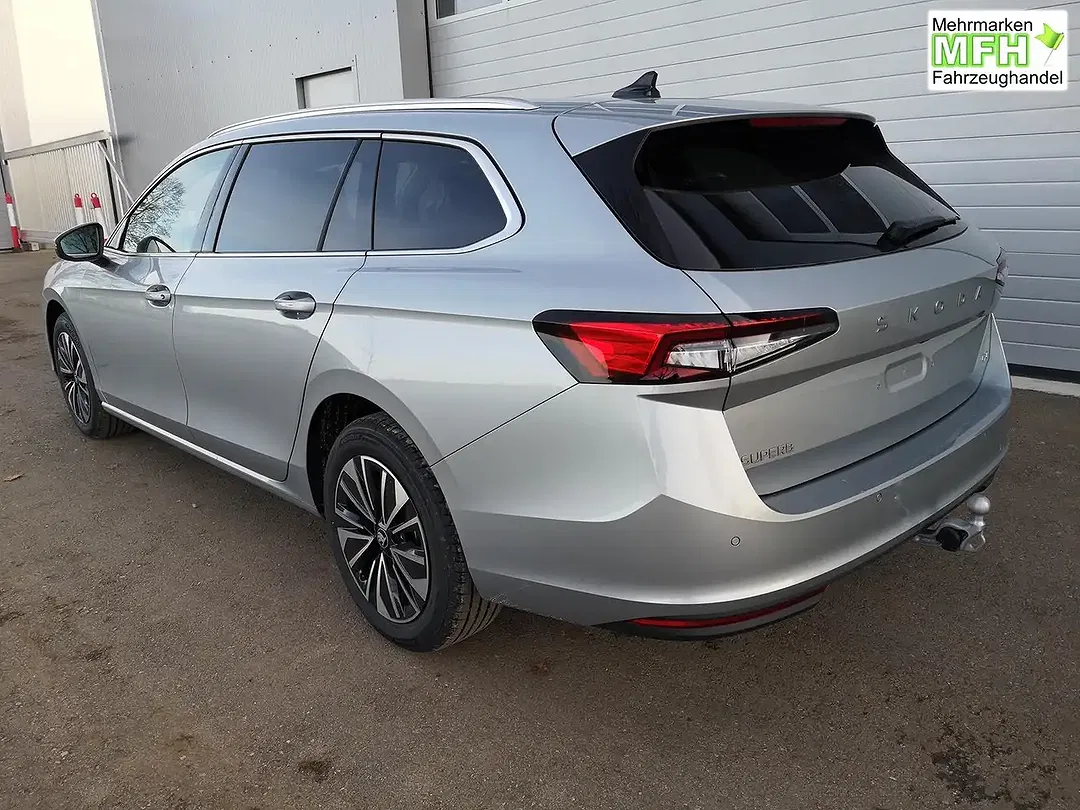 Skoda Superb - Thumbnail 3