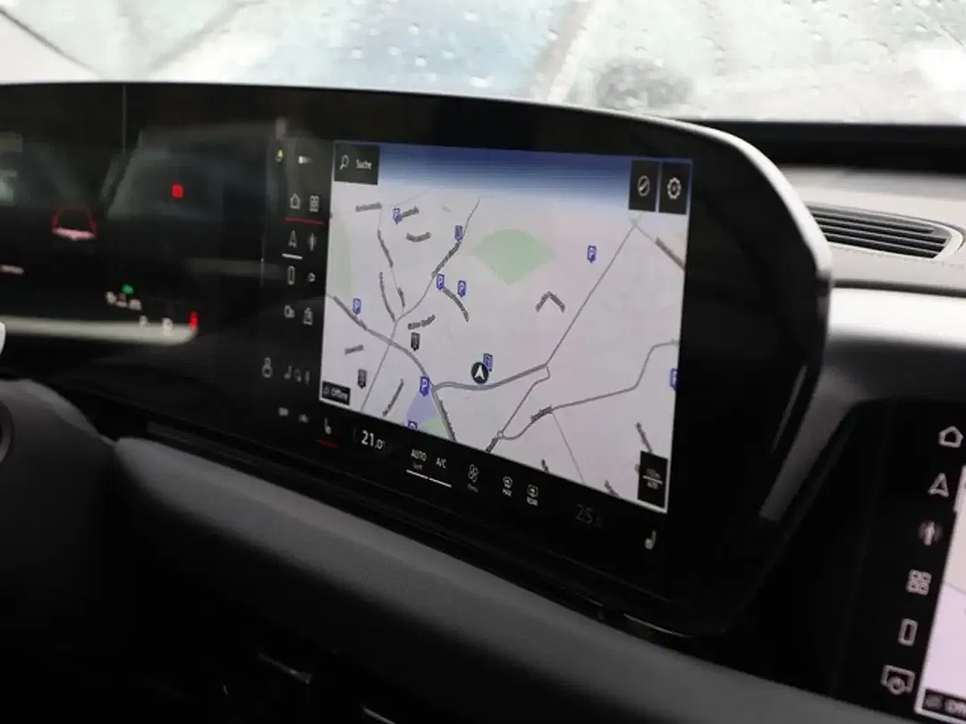 Audi A6 e-tron - Thumbnail 11