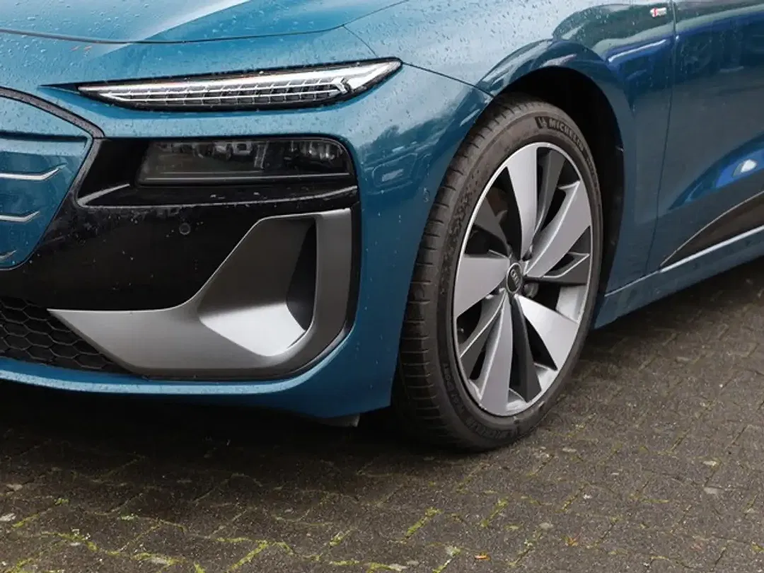 Audi A6 e-tron - Thumbnail 13