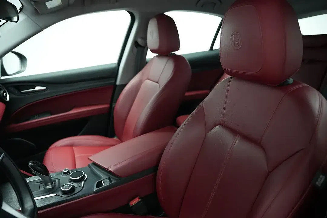 Alfa Romeo Stelvio - Thumbnail 13