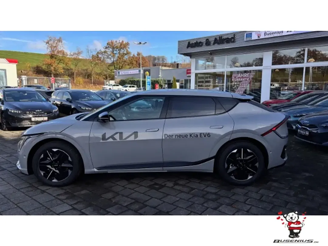Kia EV6 - Thumbnail 6