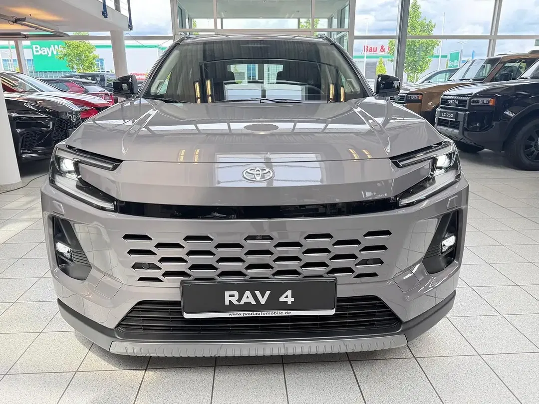 Toyota RAV 4 - Thumbnail 2
