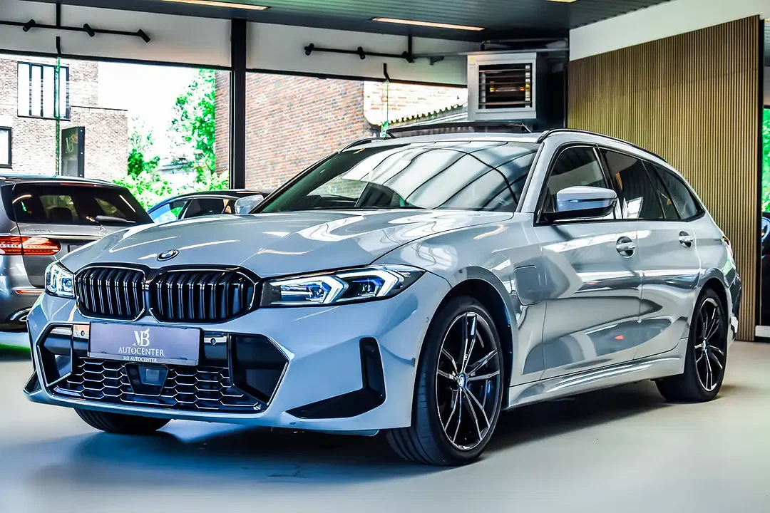 BMW 320 - Afbeelding 1