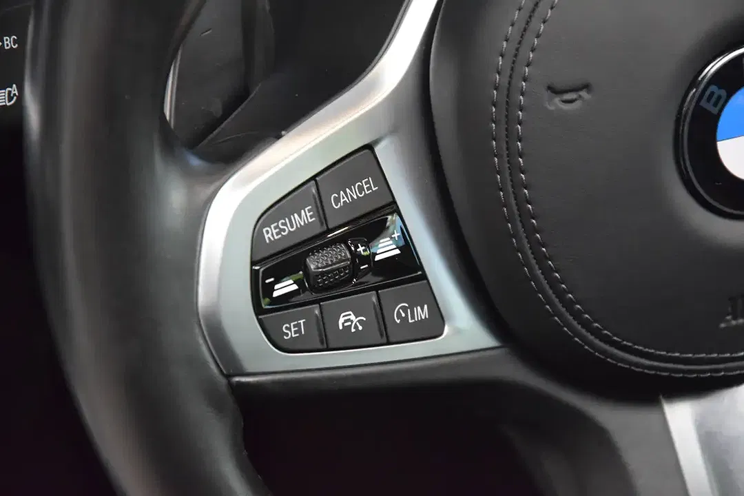BMW 320 - Thumbnail 6