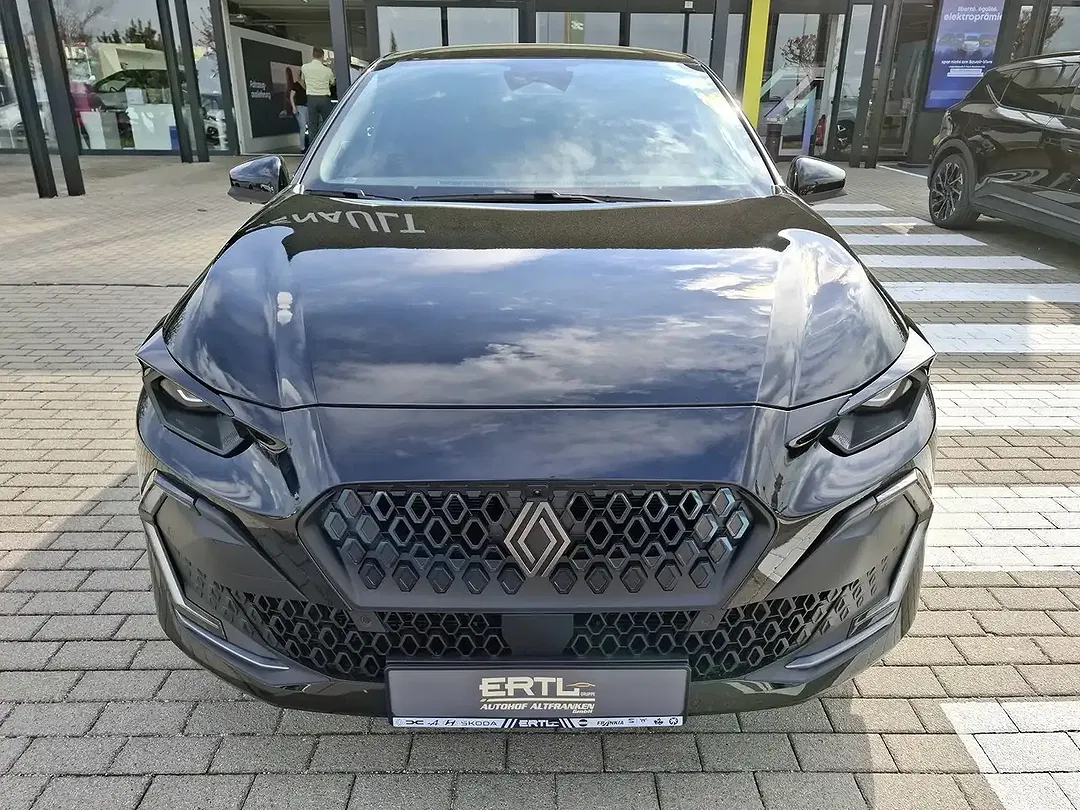 Renault Clio - Thumbnail 3