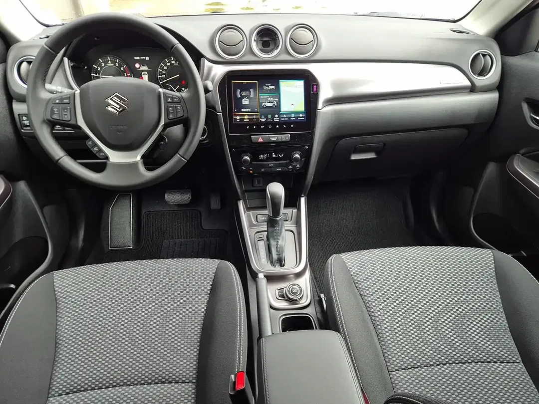 Suzuki Vitara - Thumbnail 10