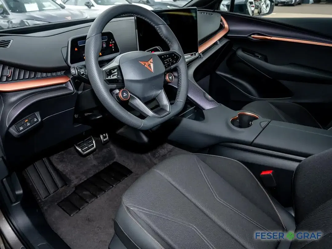 CUPRA Tavascan - Thumbnail 3